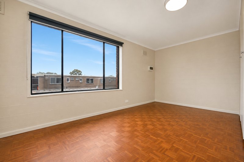 Photo - 14/5 Cooma Street, Preston VIC 3072 - Image 4