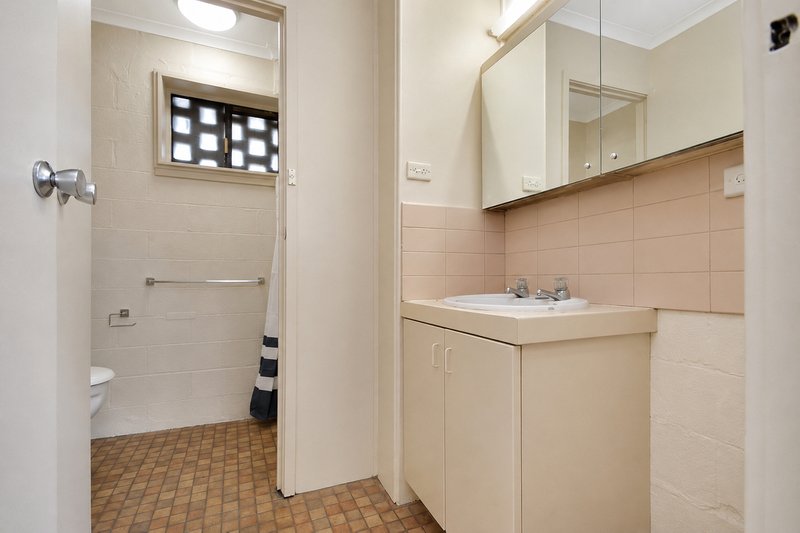 Photo - 14/5 Cooma Street, Preston VIC 3072 - Image 5