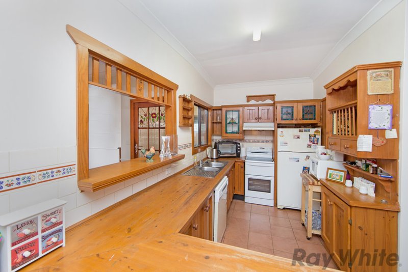 Photo - 145 Delia Avenue, Budgewoi NSW 2262 - Image 2