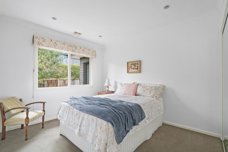 Photo - 145 Ernest Jones Drive, Macleod VIC 3085 - Image 8