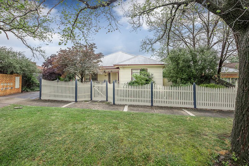 Photo - 1/45 Harker Street, Sunbury VIC 3429 - Image 3