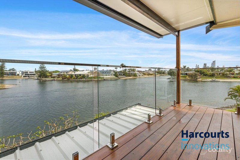 Photo - 1/45 Hooker Boulevard, Broadbeach Waters QLD 4218 - Image 2
