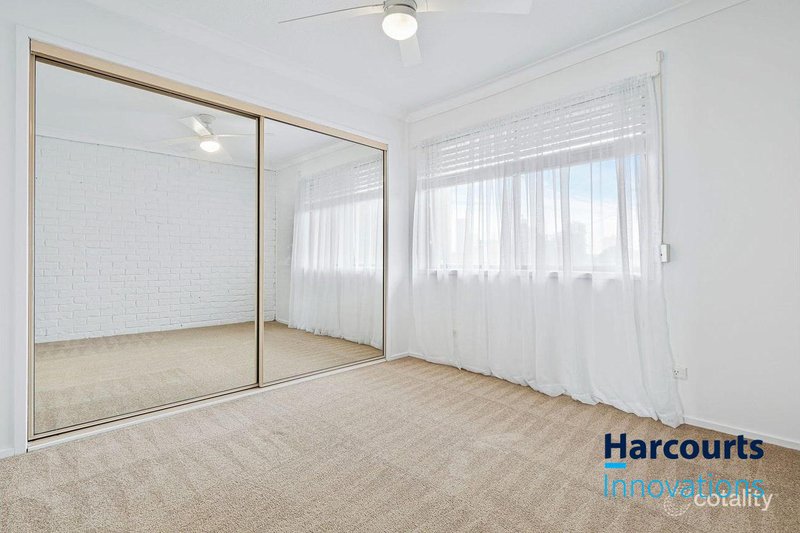 Photo - 1/45 Hooker Boulevard, Broadbeach Waters QLD 4218 - Image 14