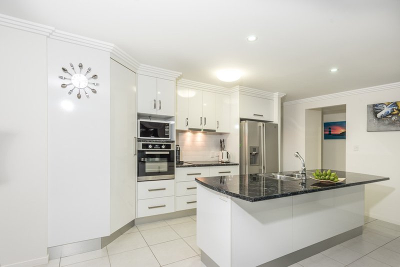 Photo - 145 Logan Road, Innes Park QLD 4670 - Image 6