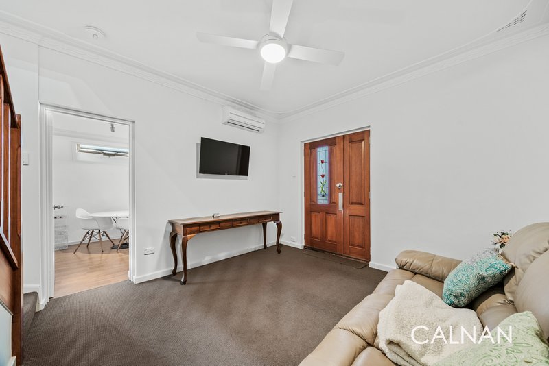 Photo - 1/45 Macleod Road, Applecross WA 6153 - Image 4