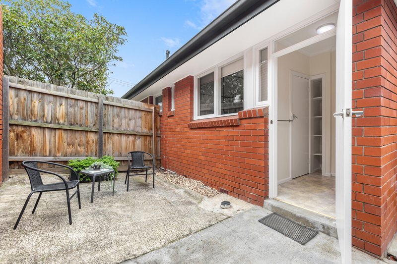 Photo - 1/45 Peacock Street, Burwood VIC 3125 - Image 8