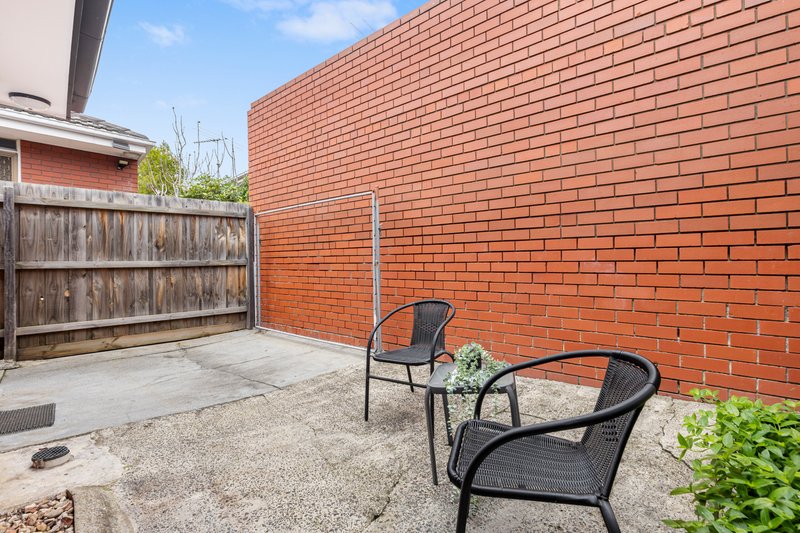 Photo - 1/45 Peacock Street, Burwood VIC 3125 - Image 9