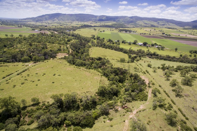 Photo - 145 Perretts Road, Mount Whitestone QLD 4347 - Image 17