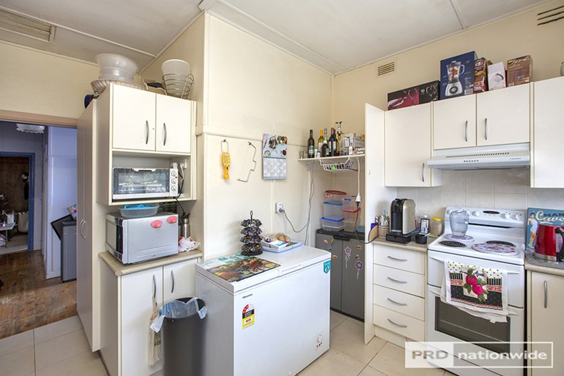 Photo - 145 Piper Street, Tamworth NSW 2340 - Image 3