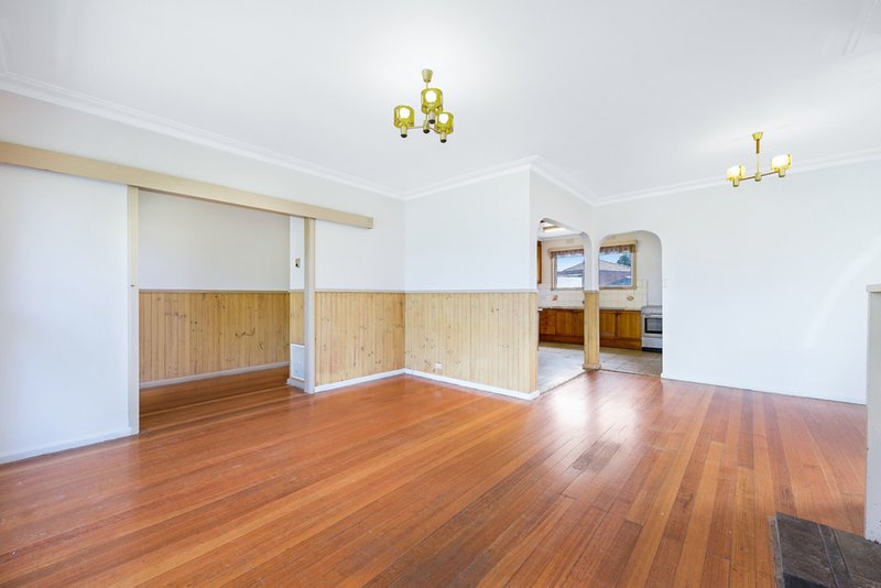 Photo - 145 Police Road, Mulgrave VIC 3170 - Image 2