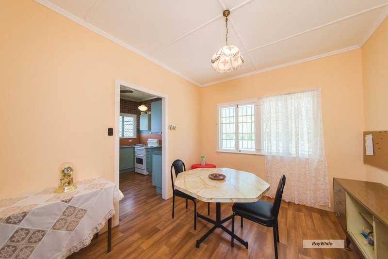 Photo - 145 Talbot Street, Berserker QLD 4701 - Image 4