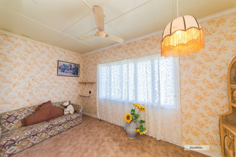 Photo - 145 Talbot Street, Berserker QLD 4701 - Image 7