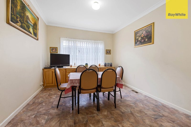 Photo - 145 William Street, St Albans VIC 3021 - Image 7