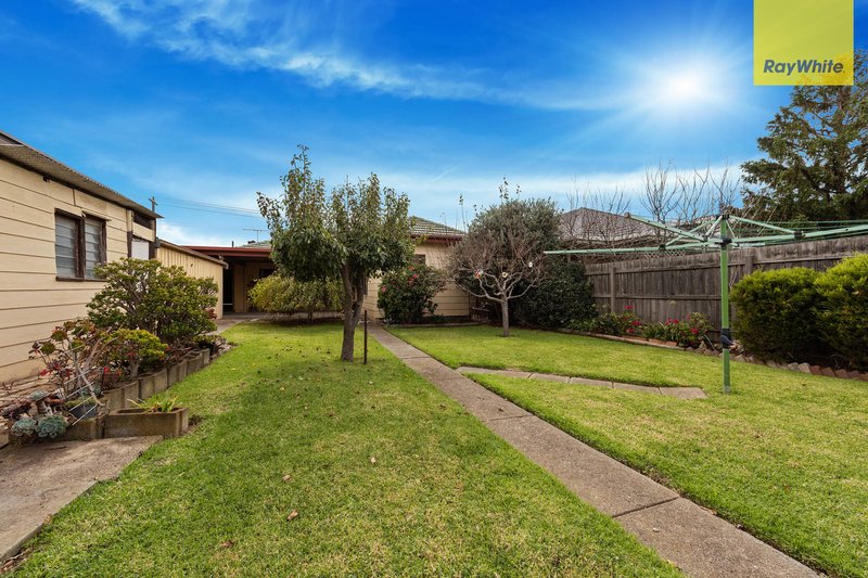 Photo - 145 William Street, St Albans VIC 3021 - Image 14