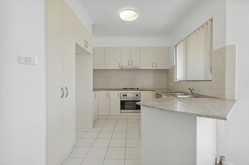 Photo - 14/5 Wise Street, Braddon ACT 2612 - Image 3