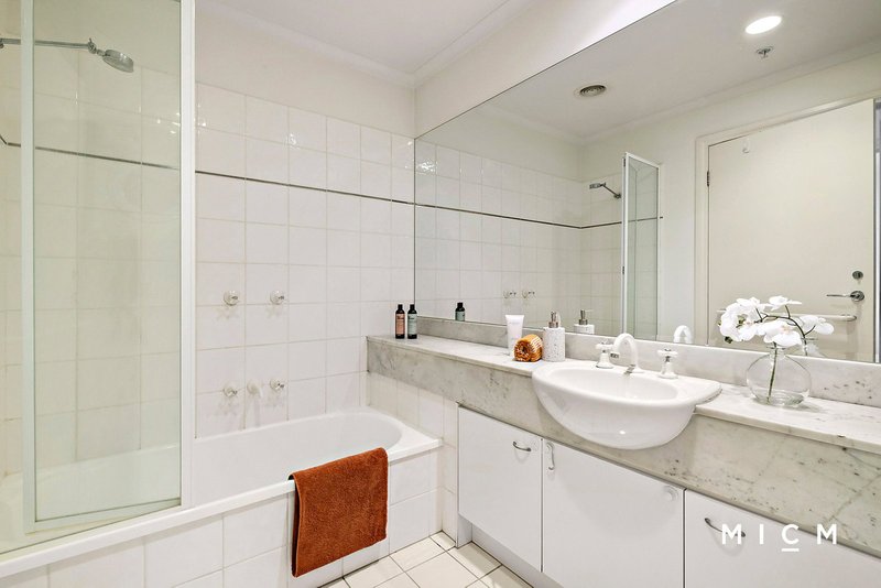 Photo - 145/632 St Kilda Road, Melbourne VIC 3004 - Image 6