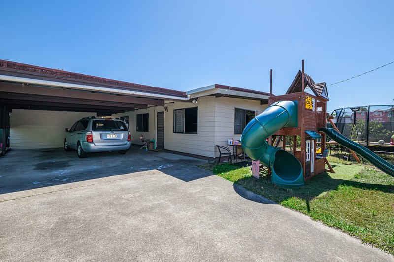 Photo - 1459 Bribie Island Road, Ningi QLD 4511 - Image 9