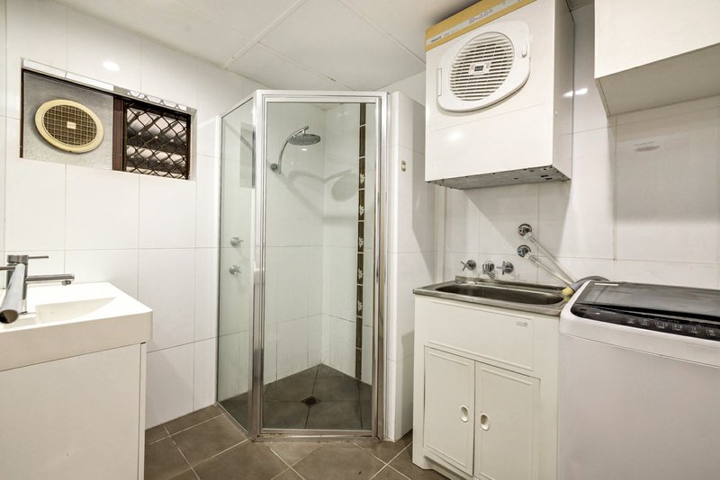 Photo - 1/46-50 Minnie Street, Parramatta Park QLD 4870 - Image 9