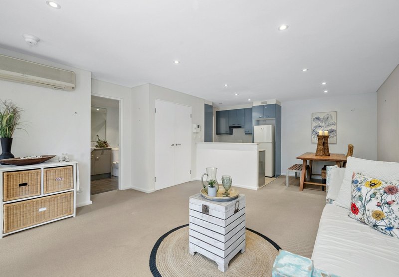 Photo - 1/46-50 Parkland Road, Mona Vale NSW 2103 - Image 2