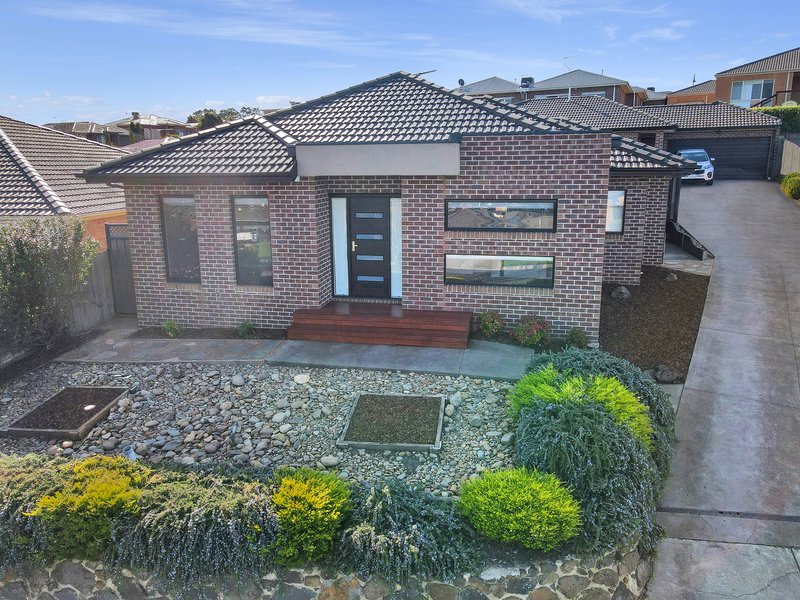 Photo - 1/46 Backhaus Avenue, Sunbury VIC 3429 - Image 3