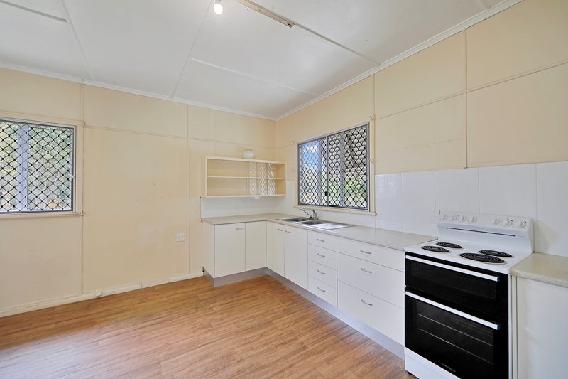 Photo - 146 Byrne Street, Millbank QLD 4670 - Image 5