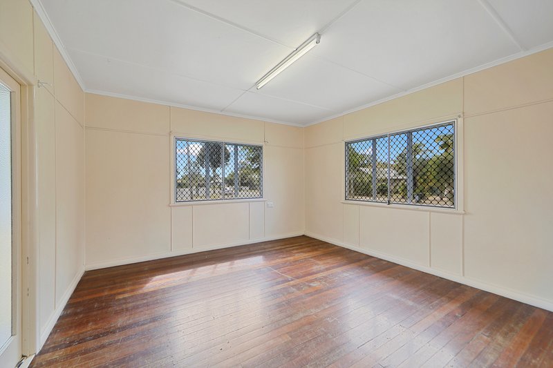 Photo - 146 Byrne Street, Millbank QLD 4670 - Image 8