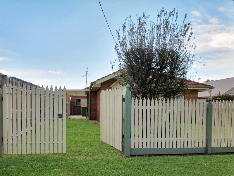 Photo - 1/46 Doherty Street, Bairnsdale VIC 3875 - Image 9