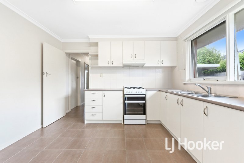 Photo - 1/46 Edinborough Street, Hallam VIC 3803 - Image 4