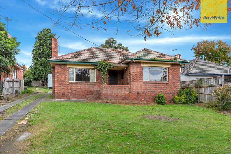 Photo - 146 Elgar Road, Box Hill South VIC 3128 - Image 2