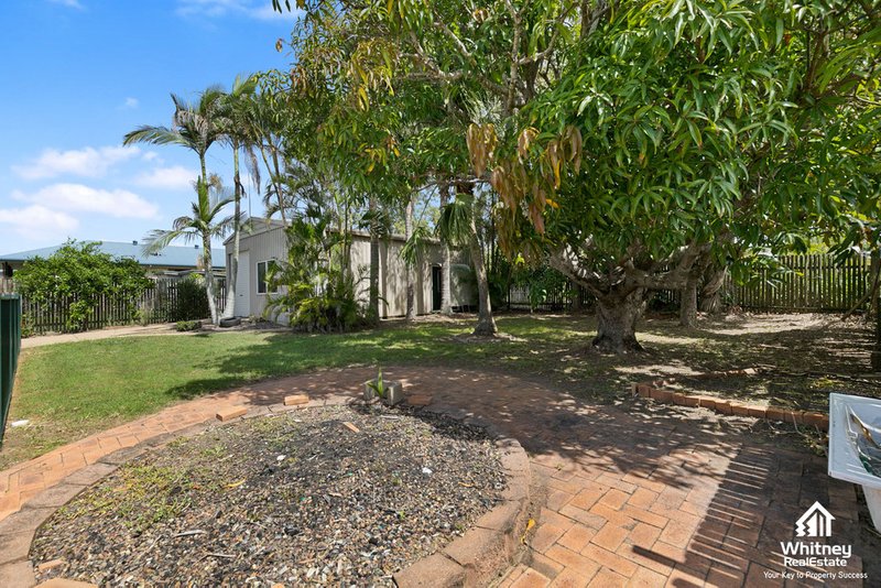 Photo - 146 Esplanade , Point Vernon QLD 4655 - Image 26