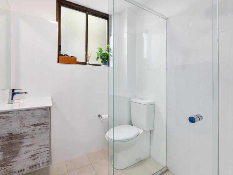 Photo - 1/46 Foamcrest Avenue, Newport NSW 2106 - Image 5