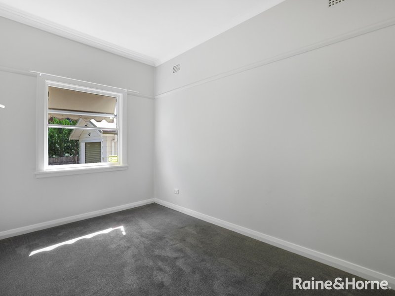 Photo - 146 George Street, Bathurst NSW 2795 - Image 7