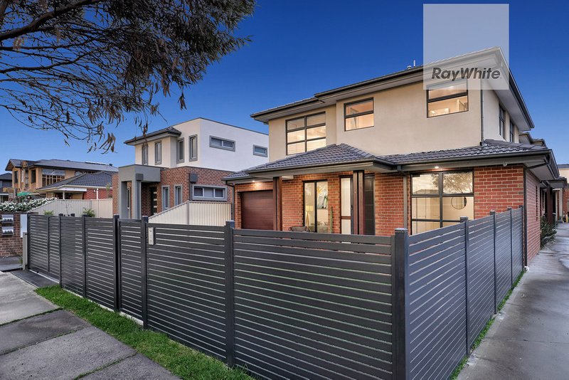 Photo - 1/46 Gordon Street, Tullamarine VIC 3043 - Image 3