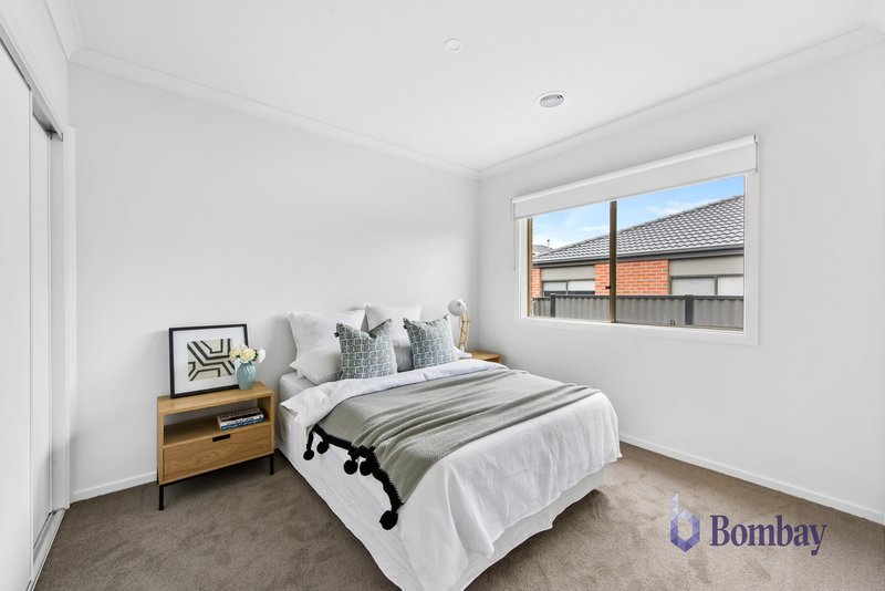 Photo - 146 Grevillea Street, Craigieburn VIC 3064 - Image 10