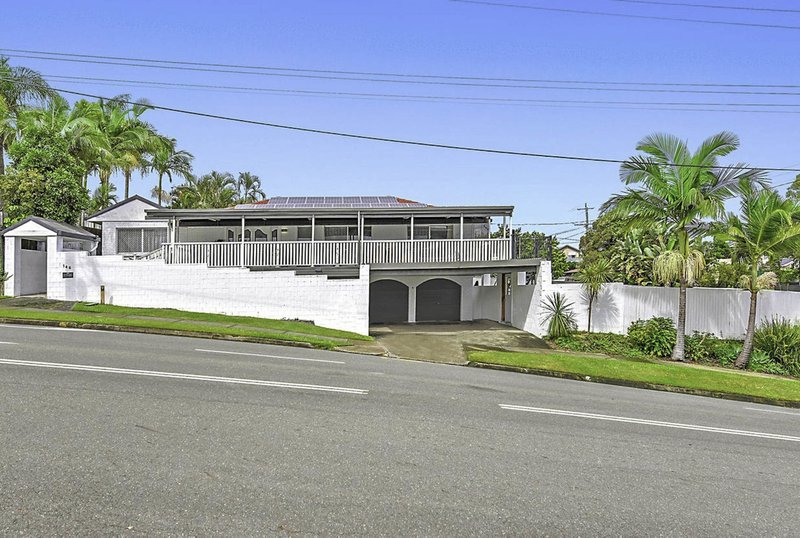 Photo - 146 Heeb Street, Benowa QLD 4217 - Image