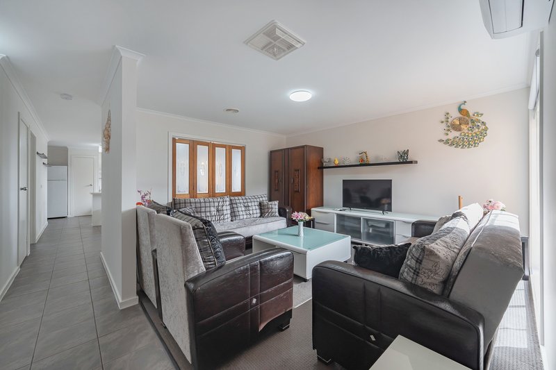 Photo - 146 Lightwood Crescent, Meadow Heights VIC 3048 - Image 3