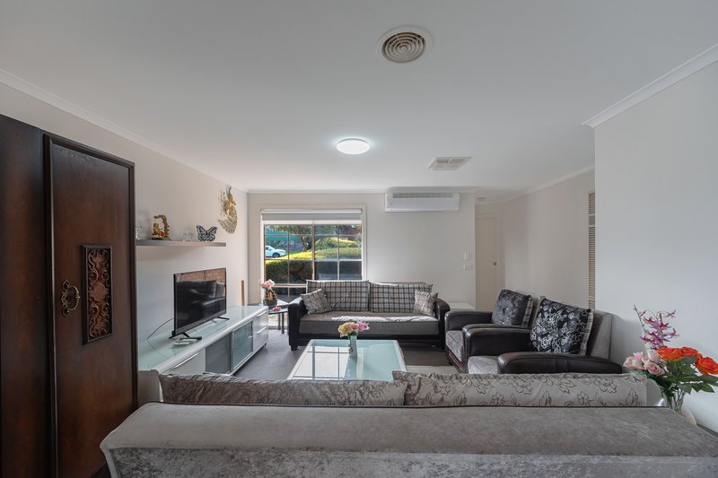 Photo - 146 Lightwood Crescent, Meadow Heights VIC 3048 - Image 4
