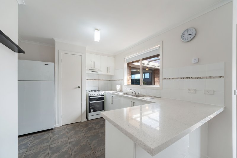 Photo - 146 Lightwood Crescent, Meadow Heights VIC 3048 - Image 10