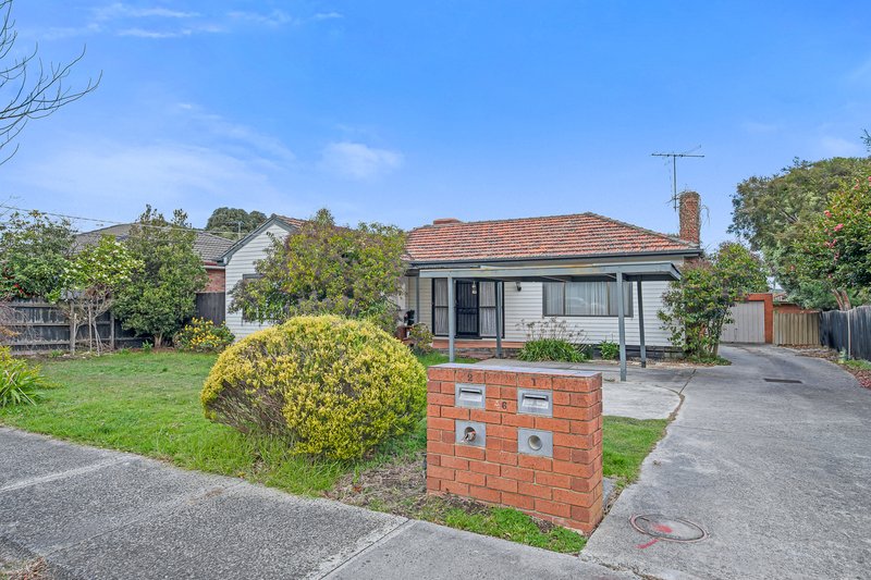 Photo - 1/46 Lincoln Avenue, Glen Waverley VIC 3150 - Image 2