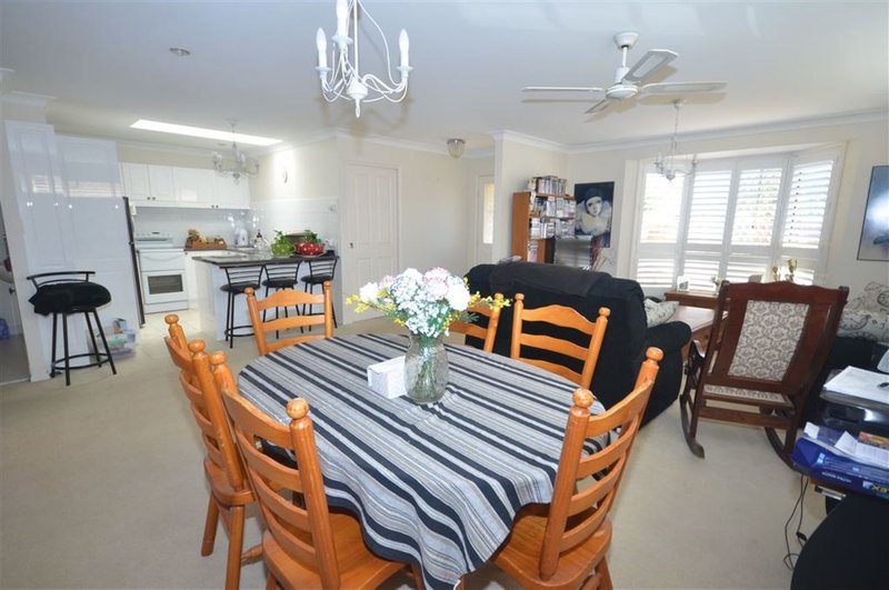 Photo - 1/46 Lincoln Road, Port Macquarie NSW 2444 - Image 4