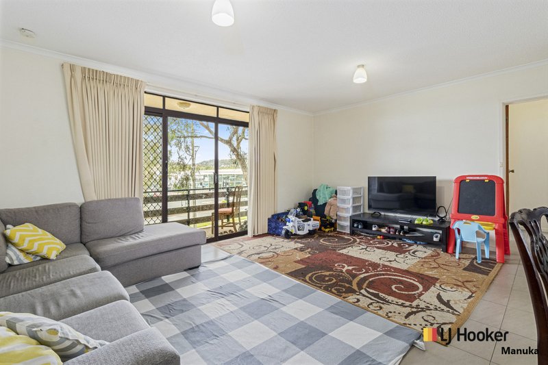 Photo - 14/6 Maclaurin Crescent, Chifley ACT 2606 - Image 3