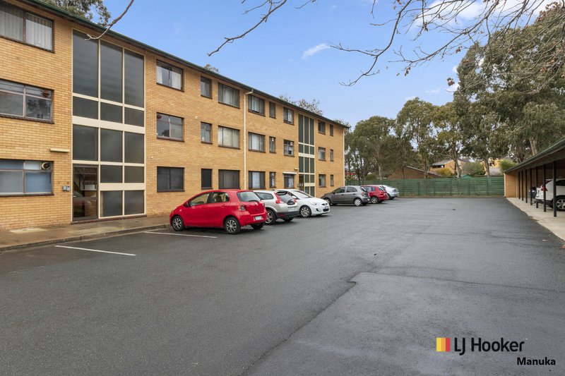 Photo - 14/6 Maclaurin Crescent, Chifley ACT 2606 - Image 13