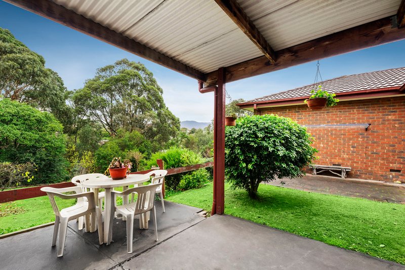 Photo - 146 Manchester Road, Mooroolbark VIC 3138 - Image 7