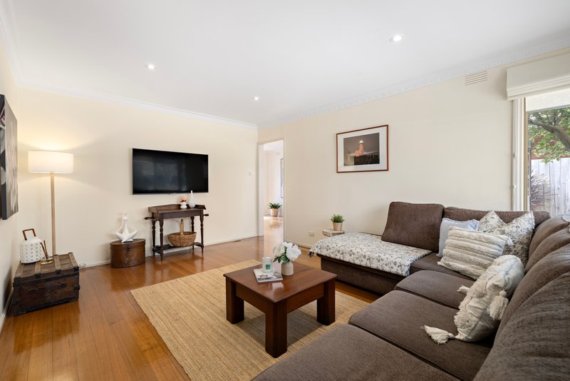 Photo - 1/46 Mountain Gate Drive, Ferntree Gully VIC 3156 - Image 3