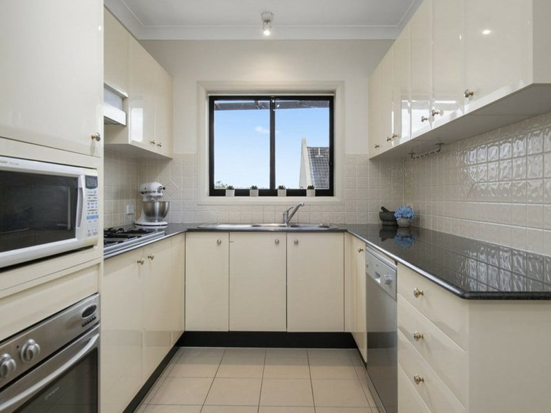 Photo - 14/6 Taylors Drive, Lane Cove NSW 2066 - Image 3