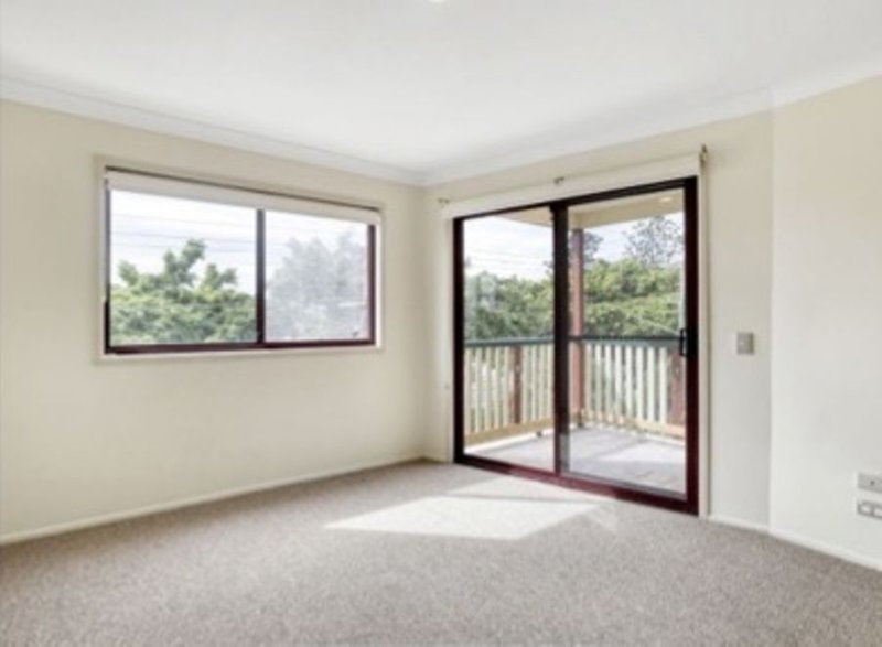 Photo - 1/46 Walton Street, Southport QLD 4215 - Image 6