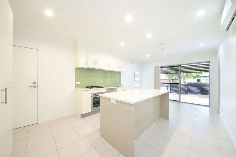 Photo - 1/46 Warringah Street, Everton Park QLD 4053 - Image 4