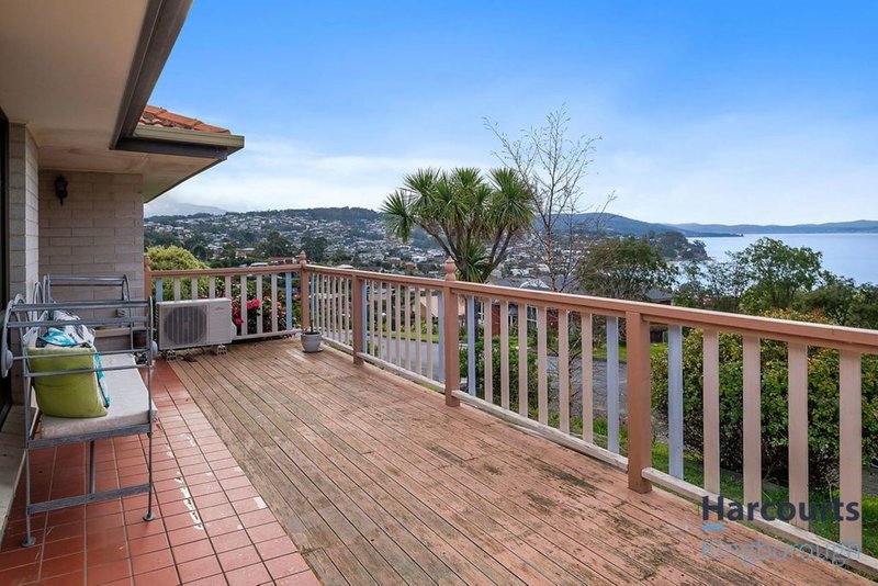 Photo - 146 Wells Parade, Blackmans Bay TAS 7052 - Image 2