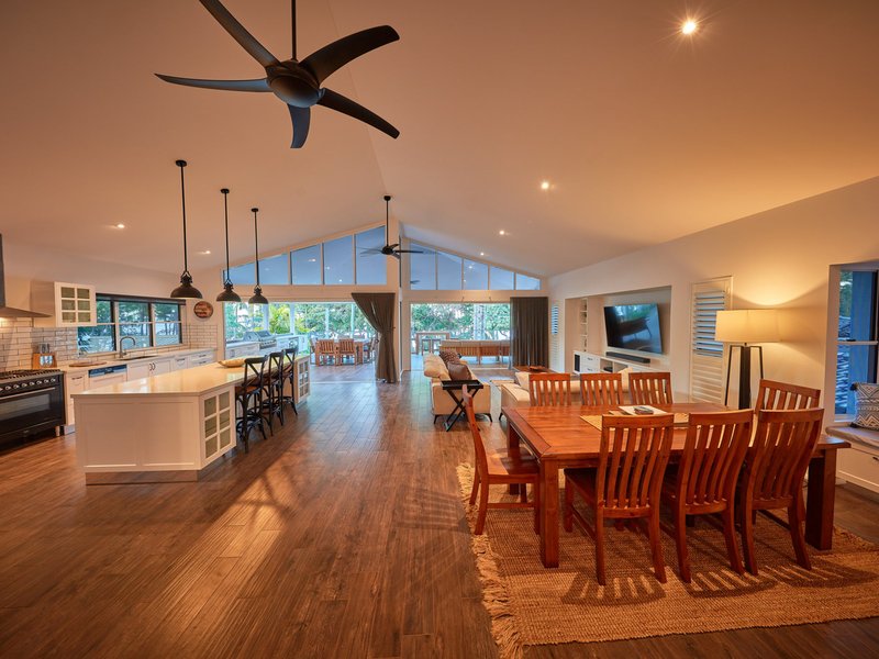 Photo - 147 Arlington Esplanade, Clifton Beach QLD 4879 - Image 3