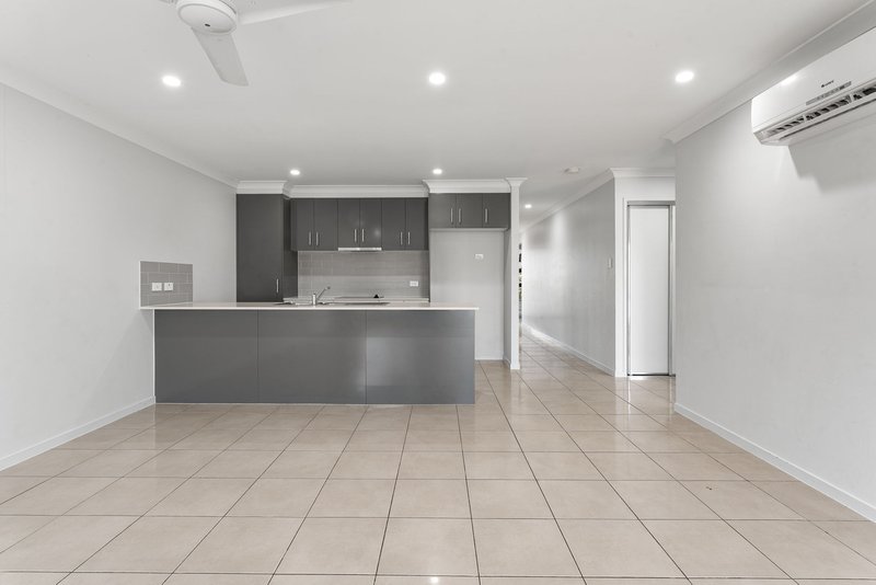 Photo - 1/47 Biron Street, Yarrabilba QLD 4207 - Image 4